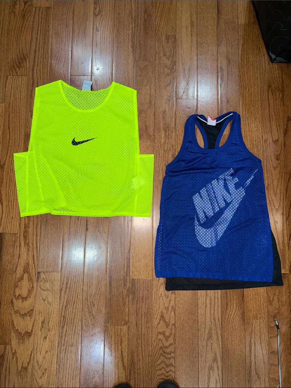 Nike Neon Yellow Mesh Training Vest & Blue Nike Tank Bundle
